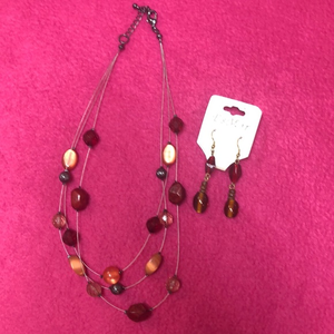 Costume necklace and‎ earrings set